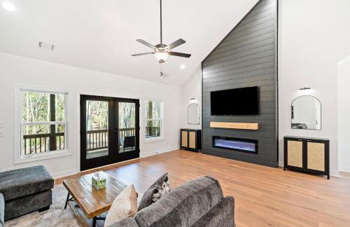 Creekside Cabin, Sauna, Near Wineries and BJ Reece - Foto 1