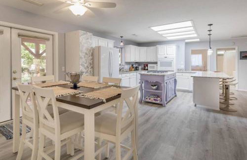 Kapila Gardens Family Retreat w/ private pool - Foto 12