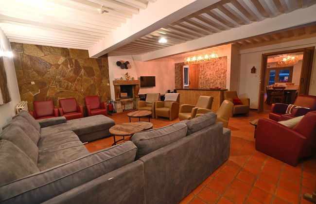 Lovely Holiday Home in Marche-en-Famenne with Hot Tub - Photo 14