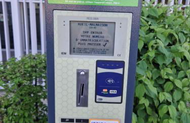 Stylish Stay Near Paris - 850m to Subway RER A - Netflix T1-4P - Foto 26