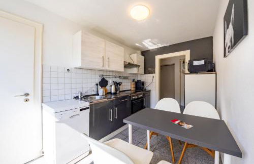 Apartment mit Balkon und Festungsblick - Foto 13