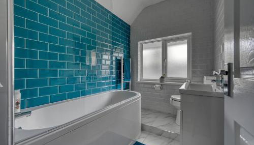 The Moseley House 4BR with Free Parking - Foto 5