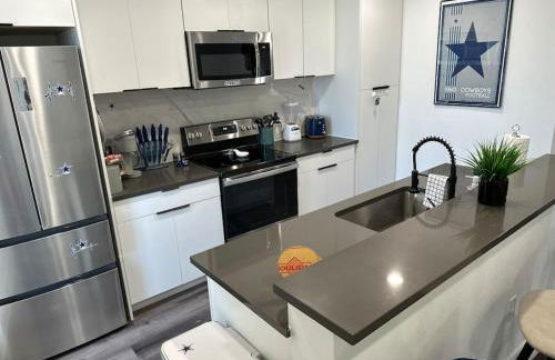 Cowboys Fan Pad 2 Bedroom! - Foto 8