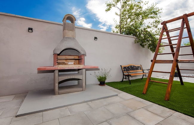 Idyllic Getaway Holiday Home With Pool - Foto 42