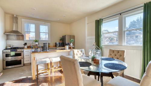 Dream Two-Bedroom in Laurelhurst - 97 WalkScore - Photo 4