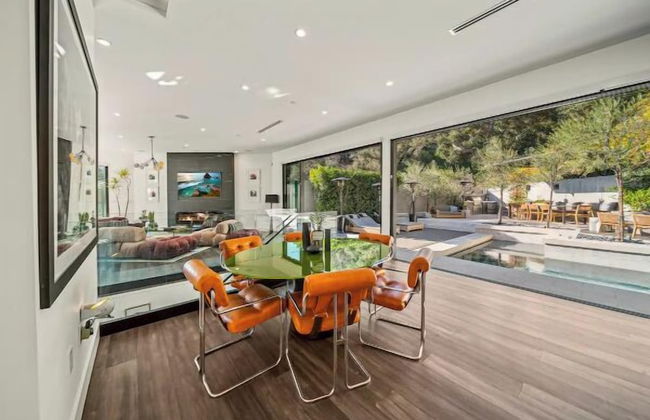 Willow Glen - Hollywood Hills Multi-level Villa With Theater & Pool - Photo 43