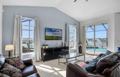 Orlando Disney 5BR Vacation Home, 2 Suites, Private Pool & Spa - Foto 1