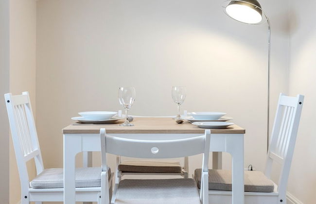 Luxury 1 Bedroom Apartment with Parking - Foto 23