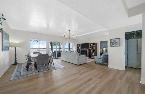 Bluebird Sanctuary w Stunning Sunset Views Sleeps 28 - Foto 54