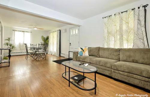 Family Friendly 3 BR 2 BA Home near Navy Base - Foto 12