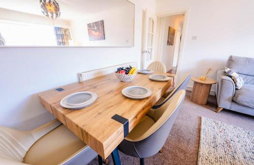 Spacious 2BR 1Bath with Free Street Parking & Close to Roath Park Landmark - Foto 16