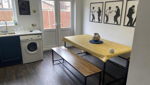 Lovely 2 Bed Full House By The Beach - Foto 4