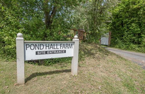 Chapel Cottage at Pond Hall Farm, Stunnning Property with Private Hot Tub, Hadleigh - Foto 80