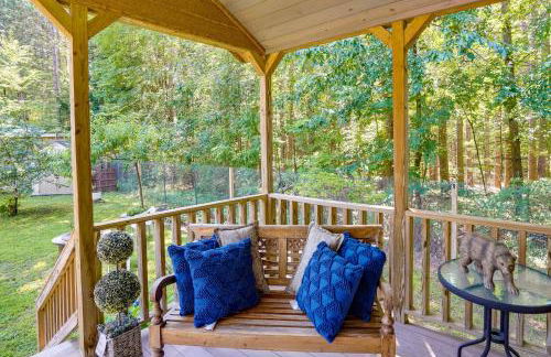 Mayfield Tiny Home with Porch, Walk to Beaches! - Foto 20