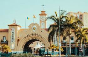 Escapada Deluxe con Wifi 2 Hab 2 Baños con Cocina & SmartTV cerca de Todo - Foto 20