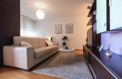 Flexible SelfCheckIns 29 - Zagreb - 1 Bedrooom - Loggia - New - Foto 15