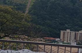 Casa com piscina para até 6 pessoas com duas camas de casal e sofá-cama casal - Foto 9