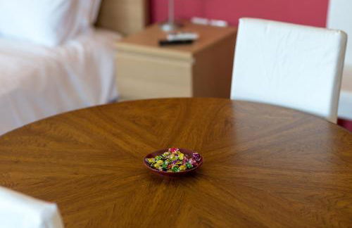 CHROMA Lodge Pikermi - Photo 82