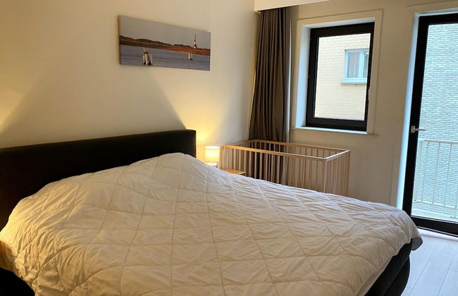 Couple Stay Near Beaches - Photo 6