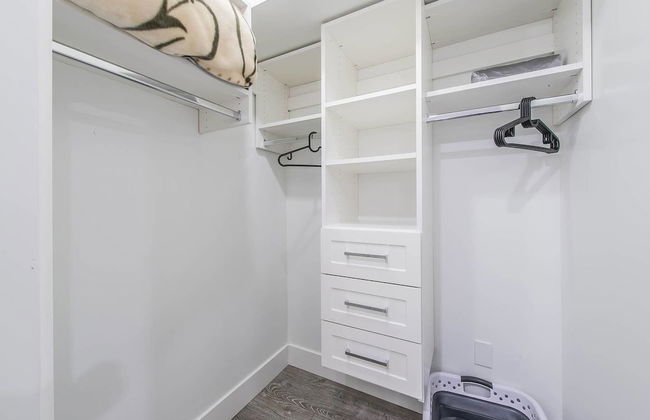 Private Luxurious Suite for Beach Getaway - Photo 3