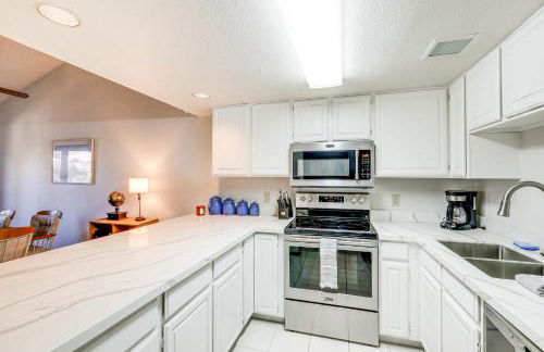 Cozy Flagstaff Retreat with Balcony and Mtn View! - Foto 9