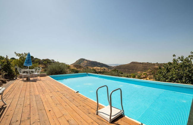 Villa in Nissoria With Private Pool - Foto 32