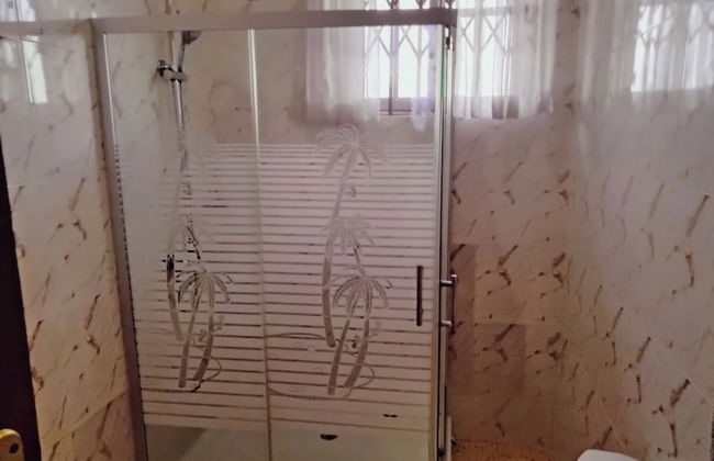 Room-renajoe Ejisu-kubease - Foto 19