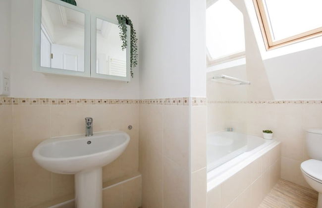 Modern Stylish Seaside Family Home - Foto 48