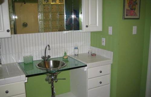 Lovely Waterfront Suite, New Hampshire Seacoast - Foto 12