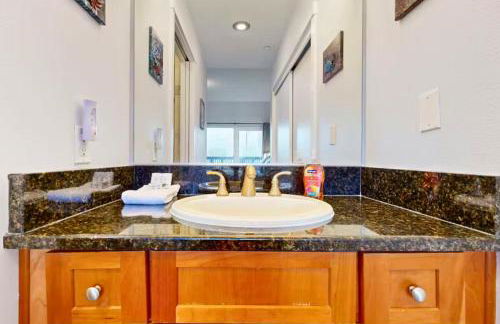 Oceanfront Bliss King Suite & Pet-Friendly Stay - Foto 24