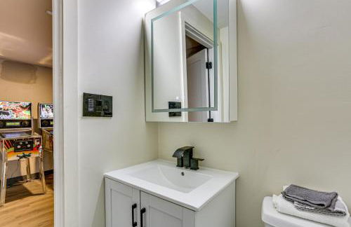 Luxury Home with Game Room, 4 Mi to Bushkill Falls! - Foto 22