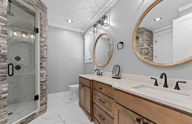 Blue Heron by Avantstay Lakefront Dock Pool Theater Sleeps 22 - Foto 34