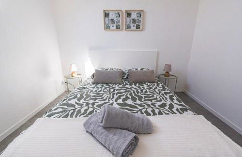 Tys Home, maison spacieuse avec parking - Foto 29