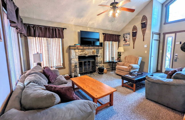 Frost Hollow by Avantstay Deck w/ Grill, Game Room Loft - Photo 1