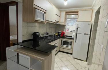 Lindo Apto com suíte perto da praia, no centro de Bombinhas - Photo 12