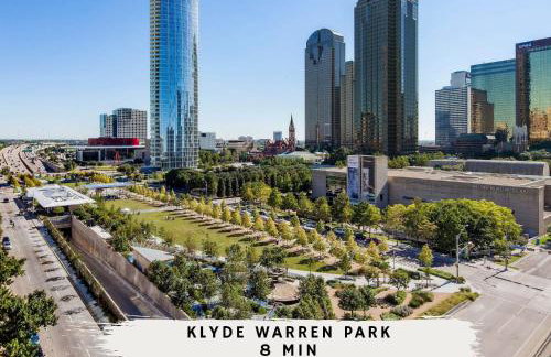 Best of The Cedars - Dallas Views Rooftop Luxury - Photo 38