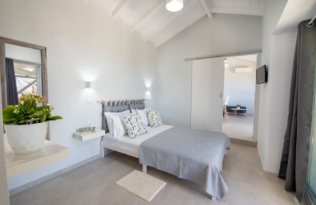 Paxos Couple House By Konnect - Photo 5