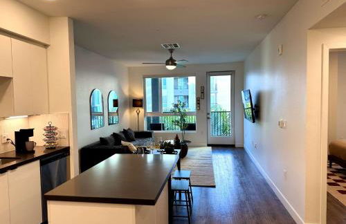 Bright Condo 10 Min from Disneyland With Pool & GYM - Foto 54