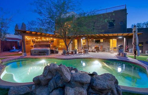 Saguaro Sunset - Secluded 4BR Home with Rooftop Patio - Foto 29