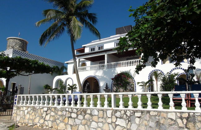 Squares Cafe and Apartments - Foto 50