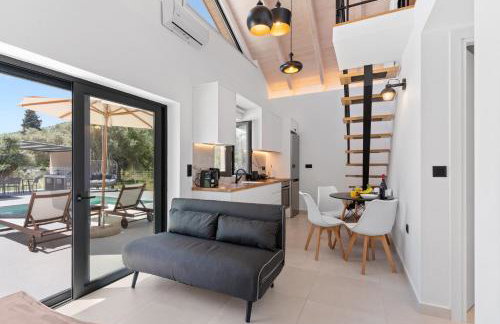 Luxury Waterfalls Villa Nidri Privet Pool Jaccuzi - Photo 3