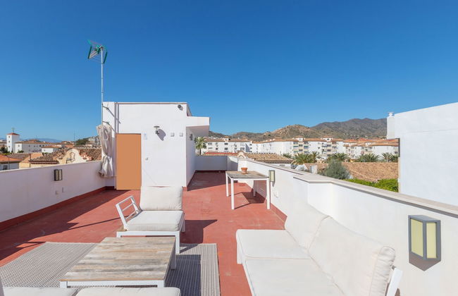 Maria Tubau in M Laga - Foto 4