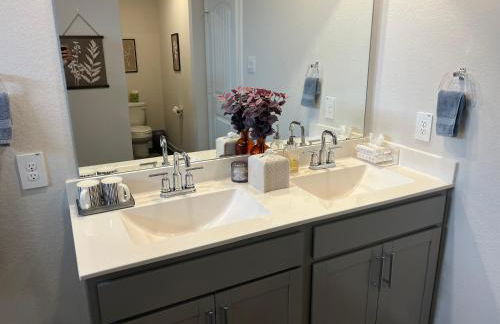 New 4BR Walk to Community Pool & Playground - Foto 43