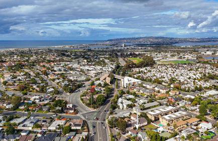10 Min to the Beach Colorful Home Huge Yard - Foto 46