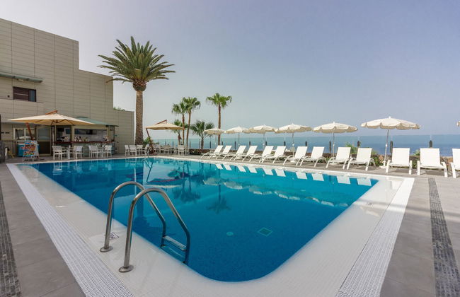 Klayman Diamond Aparthotel - Photo 2