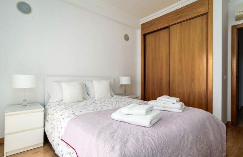 Bright 3-BR in Guia with Shared Pool by Lisbeyond - Foto 28