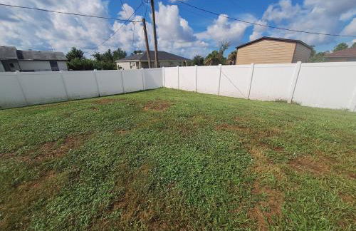 Home 3 beds 1 full bath 1 half bath Port Charlotte near beach - Foto 2