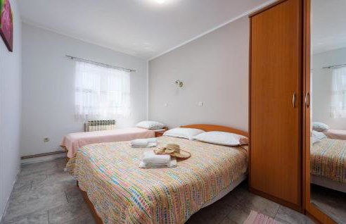 Beautiful Home In Labin - Photo 28