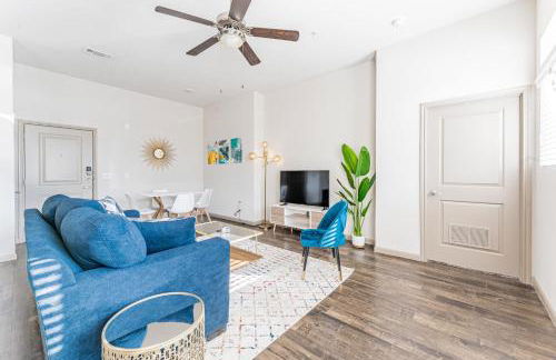 Spacious 2BR King Bed Suites Close to Downtown and Airport - Foto 19