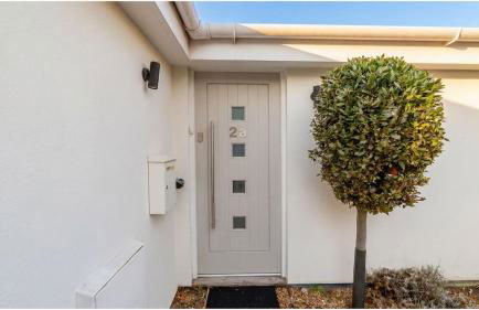 2-Bed Wallington, Sleeps 6, Parking, Near LGW - Foto 26